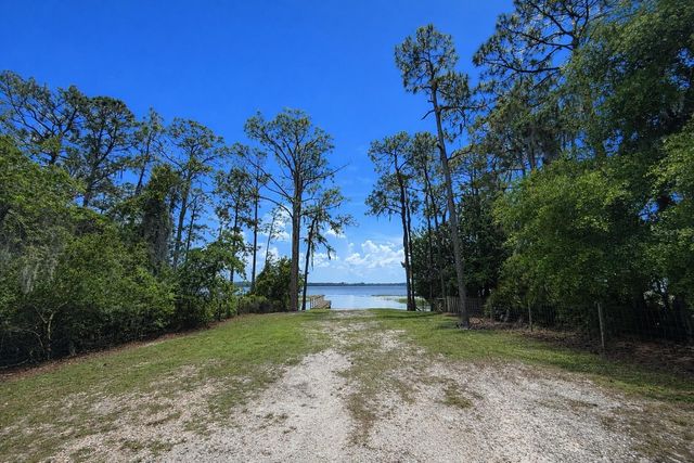 1813 LAKEWOOD DRIVE, St Cloud, FL 34771