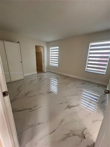 20613 SW 93rd Ave 2, Cutler Bay, FL 33189