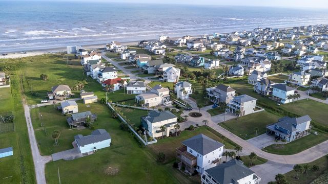 4010 Mutiny Court, Galveston, TX 77554