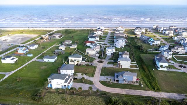4010 Mutiny Court, Galveston, TX 77554