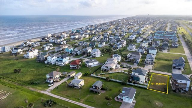 4010 Mutiny Court, Galveston, TX 77554