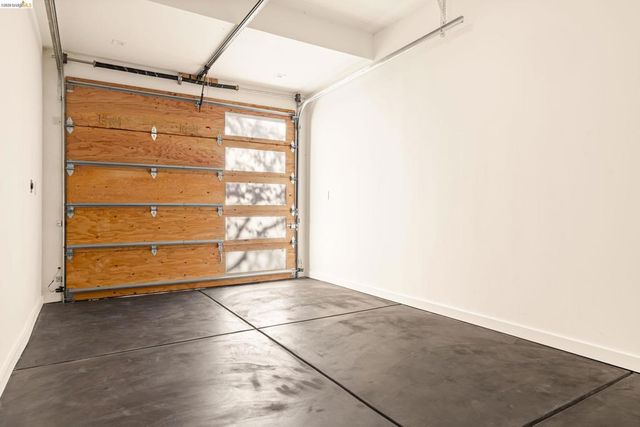 2619 Mathews St, Berkeley, CA 94702