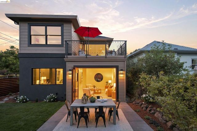 2619 Mathews St, Berkeley, CA 94702