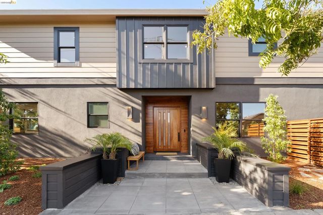 2619 Mathews St, Berkeley, CA 94702