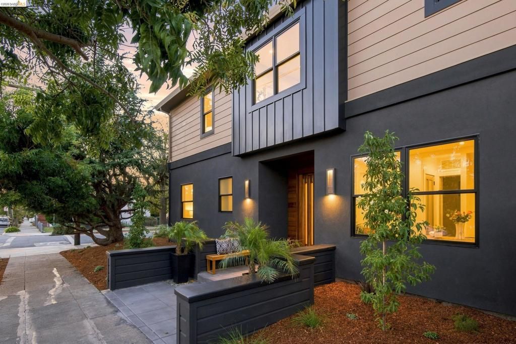 2619 Mathews St, Berkeley, CA 94702