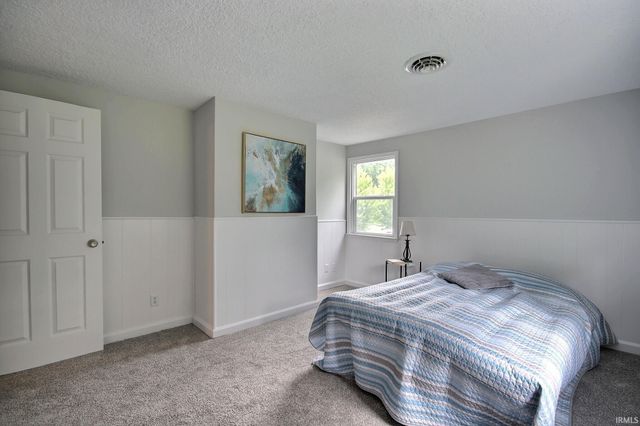 8120 Manor Drive, Fort Wayne, IN 46825