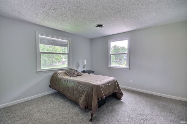 8120 Manor Drive, Fort Wayne, IN 46825
