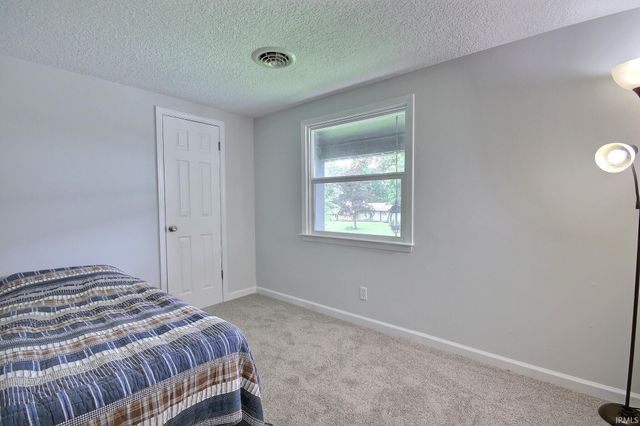 8120 Manor Drive, Fort Wayne, IN 46825