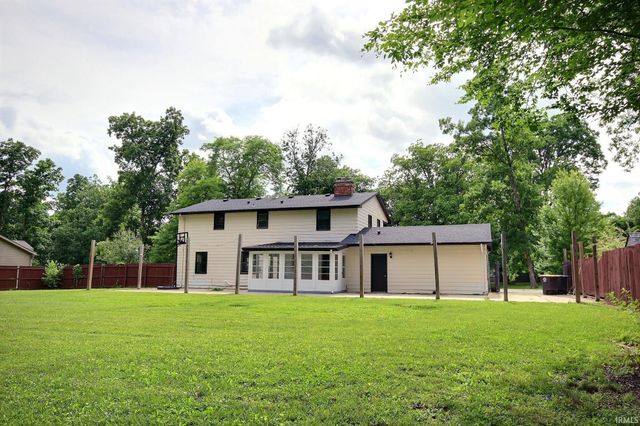 8120 Manor Drive, Fort Wayne, IN 46825
