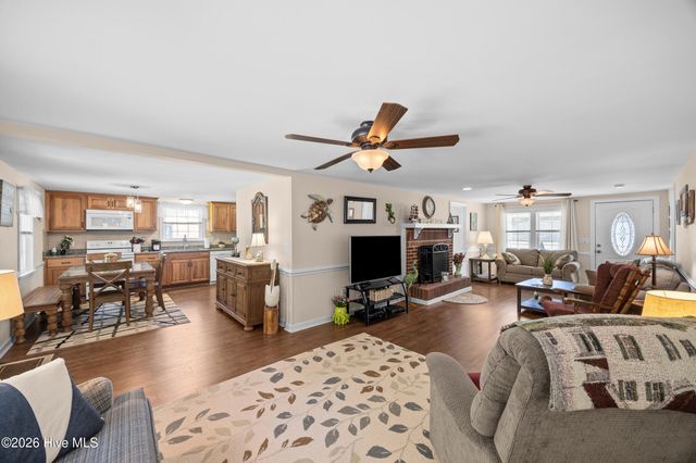 7108 Carolina Beach Road, Wilmington, NC 28412