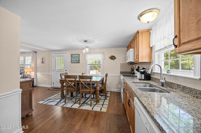 7108 Carolina Beach Road, Wilmington, NC 28412