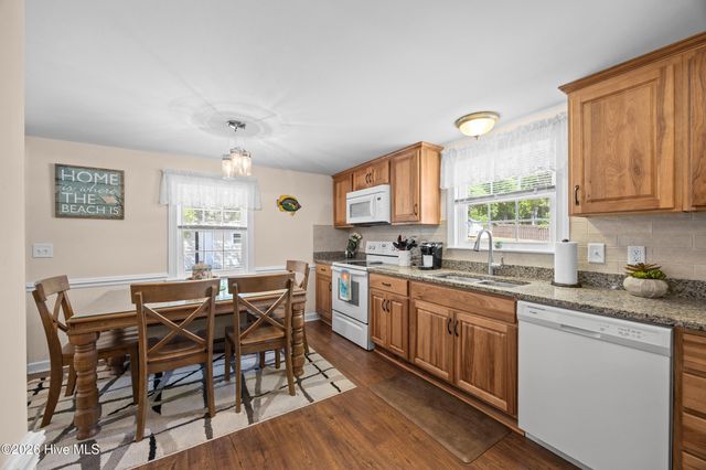 7108 Carolina Beach Road, Wilmington, NC 28412