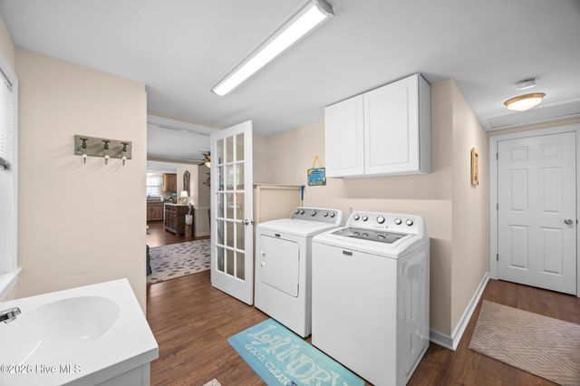 7108 Carolina Beach Road, Wilmington, NC 28412