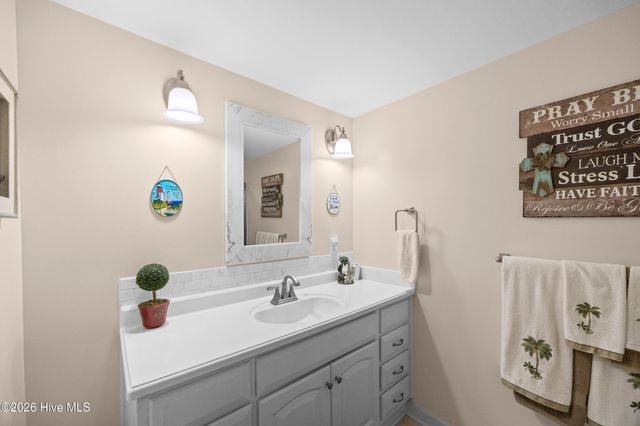 7108 Carolina Beach Road, Wilmington, NC 28412