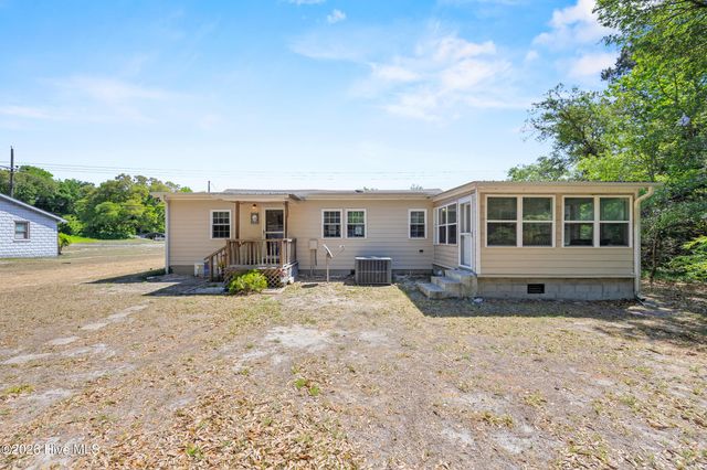 7108 Carolina Beach Road, Wilmington, NC 28412