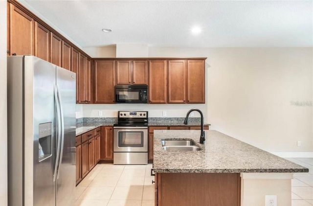 8642 VIA TAVOLERIA WAY, Windermere, FL 34786