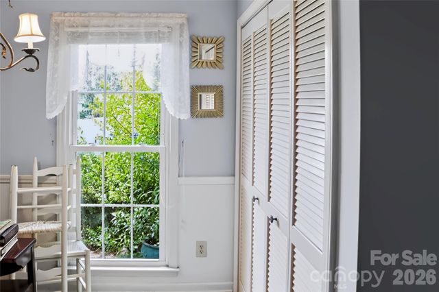 6805 Cabot Circle, Charlotte, NC 28226