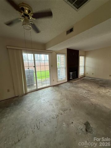 6805 Cabot Circle, Charlotte, NC 28226