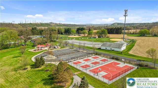 1042 Neffs Laurys Road, North Whitehall Twp, PA 18059