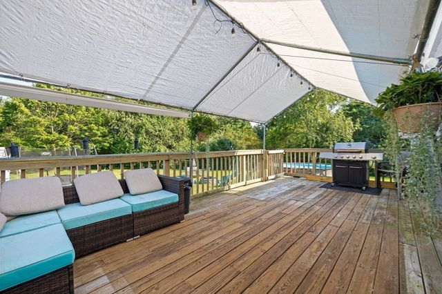 129 Forest St, Franklin, MA 02038