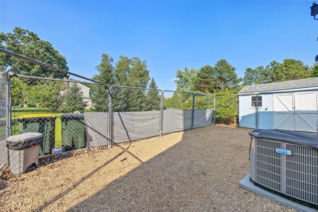 129 Forest St, Franklin, MA 02038