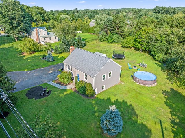 129 Forest St, Franklin, MA 02038