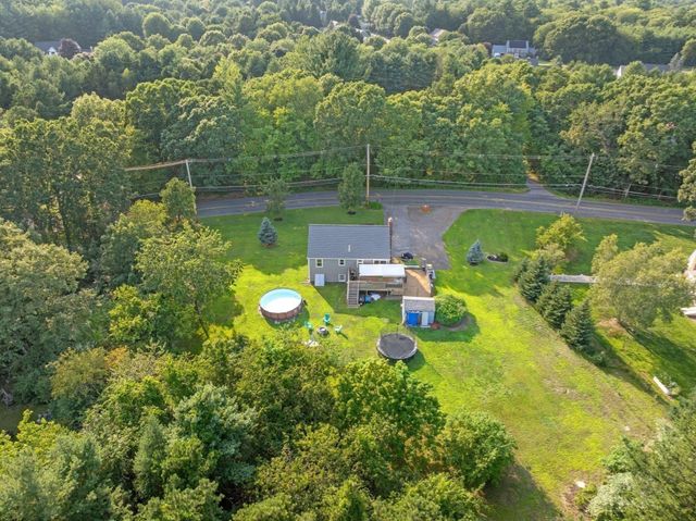 129 Forest St, Franklin, MA 02038