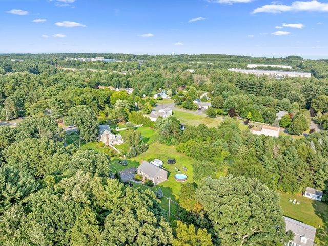 129 Forest St, Franklin, MA 02038