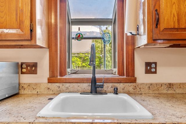 129 Forest St, Franklin, MA 02038