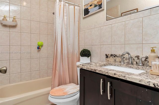 790 NW 16th Pl, Pompano Beach, FL 33060