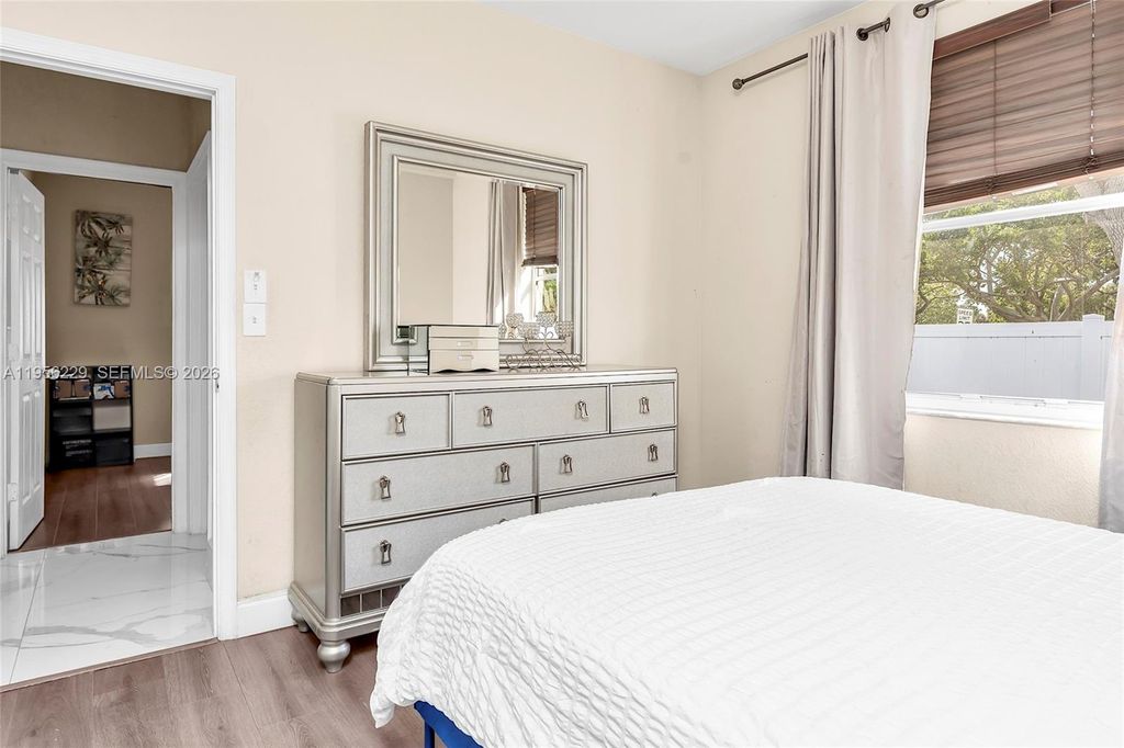 Image 17 of property listing at 790 NW 16th Pl, Pompano Beach, FL 33060