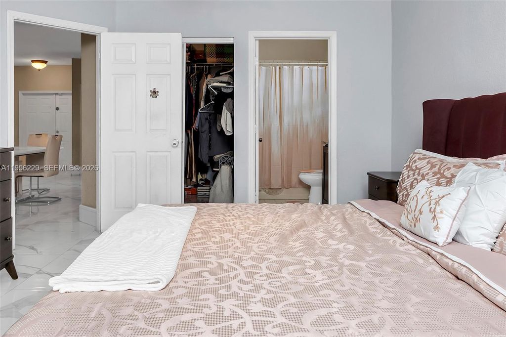 Image 23 of property listing at 790 NW 16th Pl, Pompano Beach, FL 33060