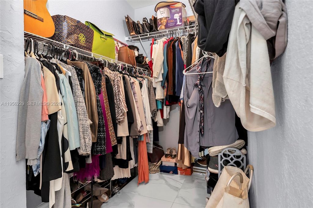 Image 24 of property listing at 790 NW 16th Pl, Pompano Beach, FL 33060