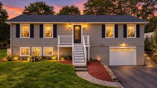 27 Aldea Ave, Dudley, MA 01571