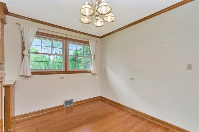 201 Oakwoods Lane, Wilkesboro, NC 28697