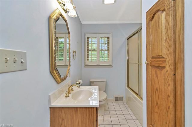 201 Oakwoods Lane, Wilkesboro, NC 28697