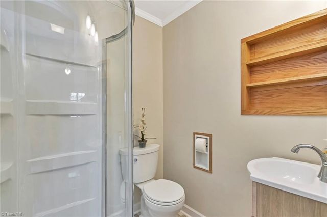 201 Oakwoods Lane, Wilkesboro, NC 28697