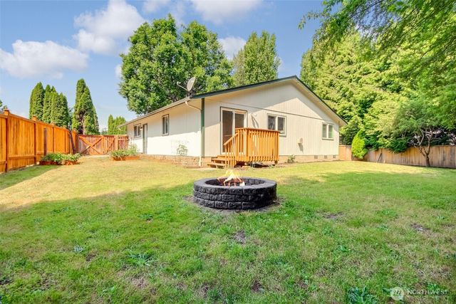 524 Brown Street SE, Orting, WA 98360