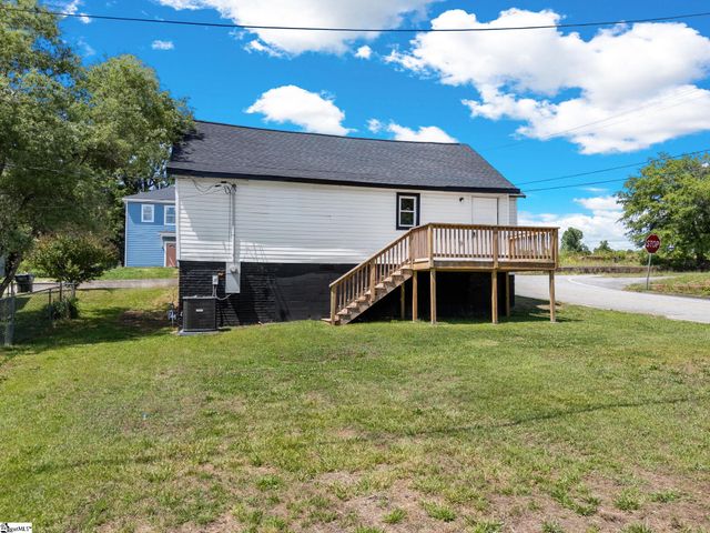 605 Gray Street, Woodruff, SC 29388