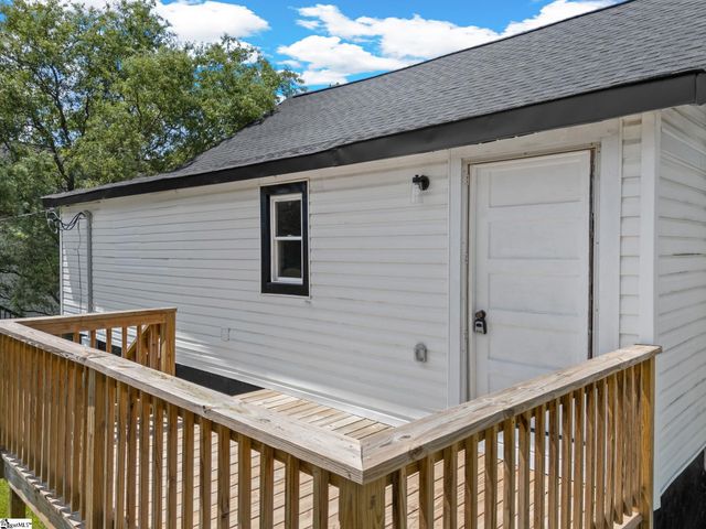 605 Gray Street, Woodruff, SC 29388