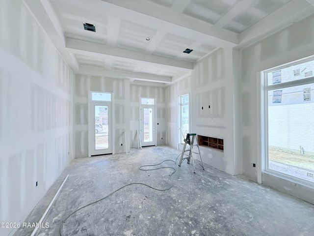 201 Cliffside Drive, Youngsville, LA 70592