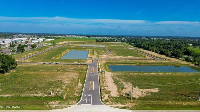 201 Cliffside Drive, Youngsville, LA 70592