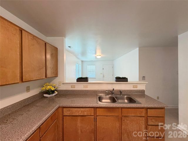3125 Amay James Avenue, Charlotte, NC 28208