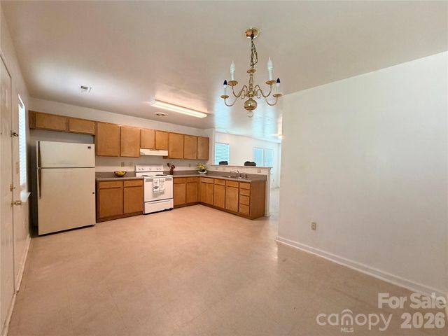 3125 Amay James Avenue, Charlotte, NC 28208