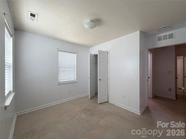 3125 Amay James Avenue, Charlotte, NC 28208