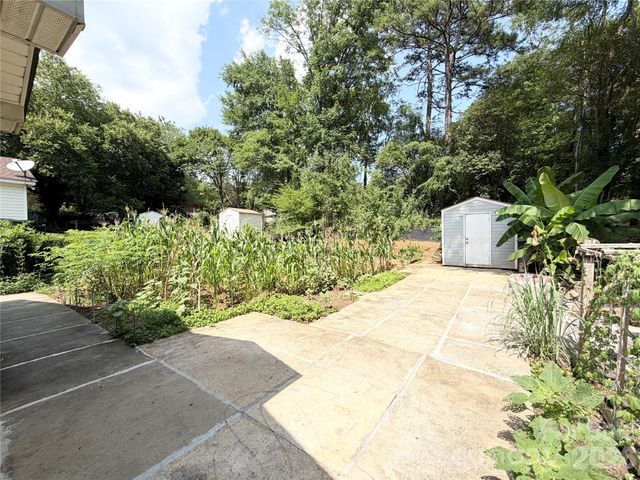 3125 Amay James Avenue, Charlotte, NC 28208