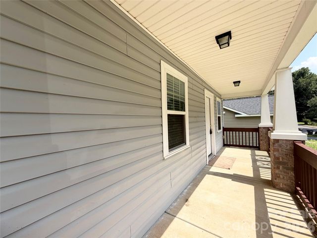 3125 Amay James Avenue, Charlotte, NC 28208
