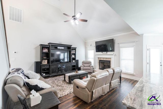 241 Lannington Drive, Lizella, GA 31052