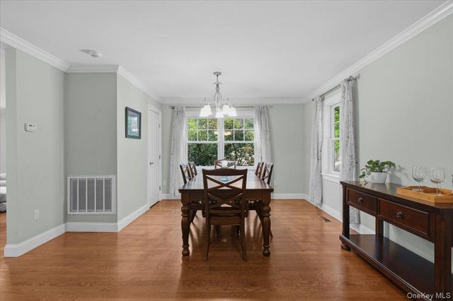 18 Jefferson Lane, Bedford, NY 10506