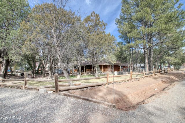2233 Oakwood Drive, Lakeside, AZ 85929